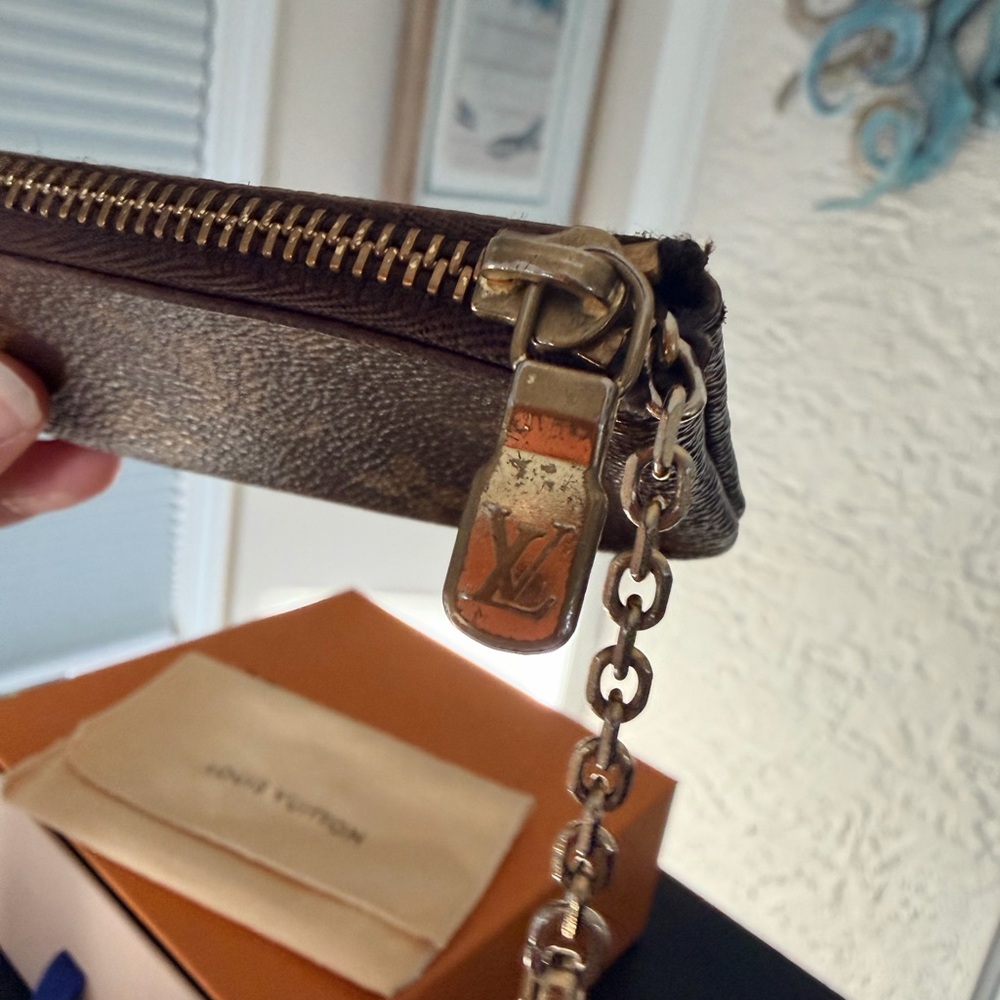 Louis Vuitton Monogram Canvas Key Holder Pouch Wallet - Picture 10 of 16